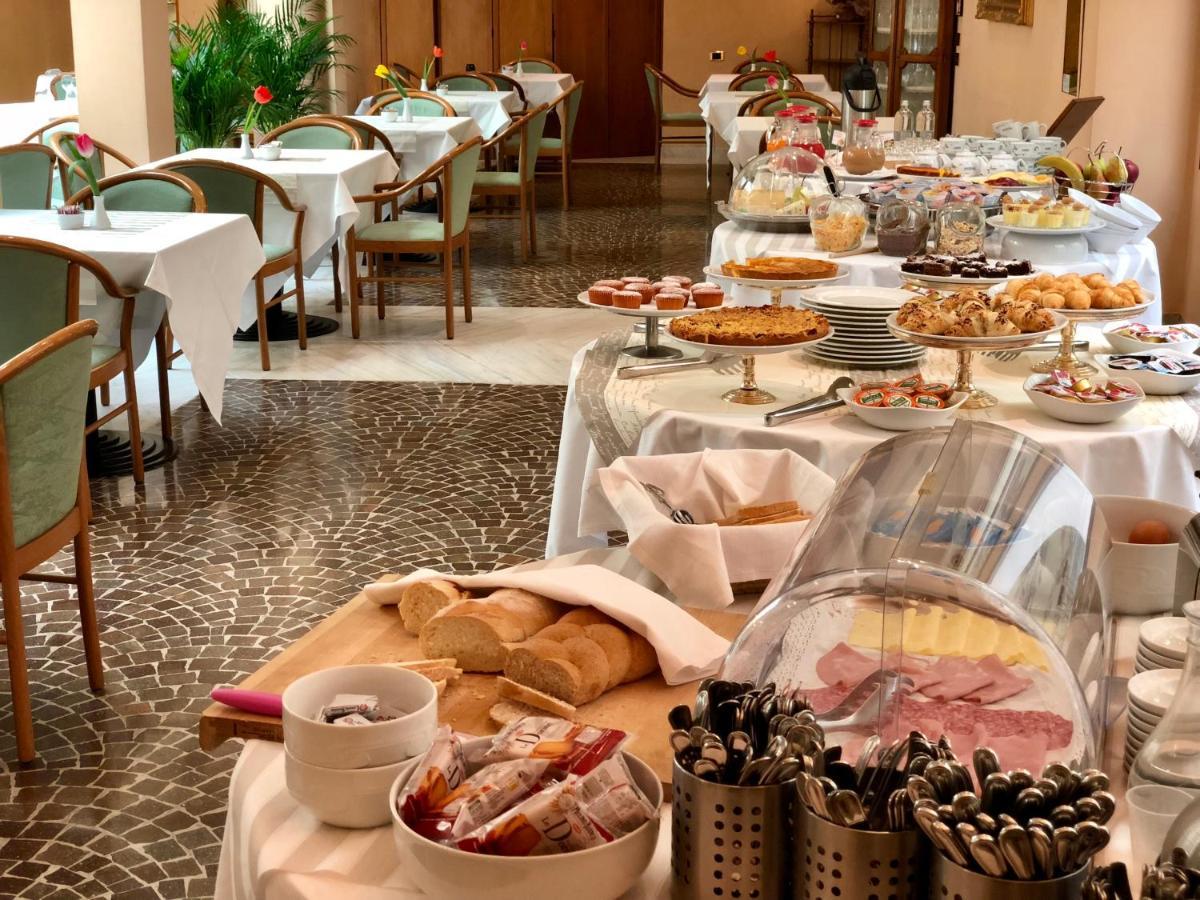 Phi Hotel Dei Medaglioni