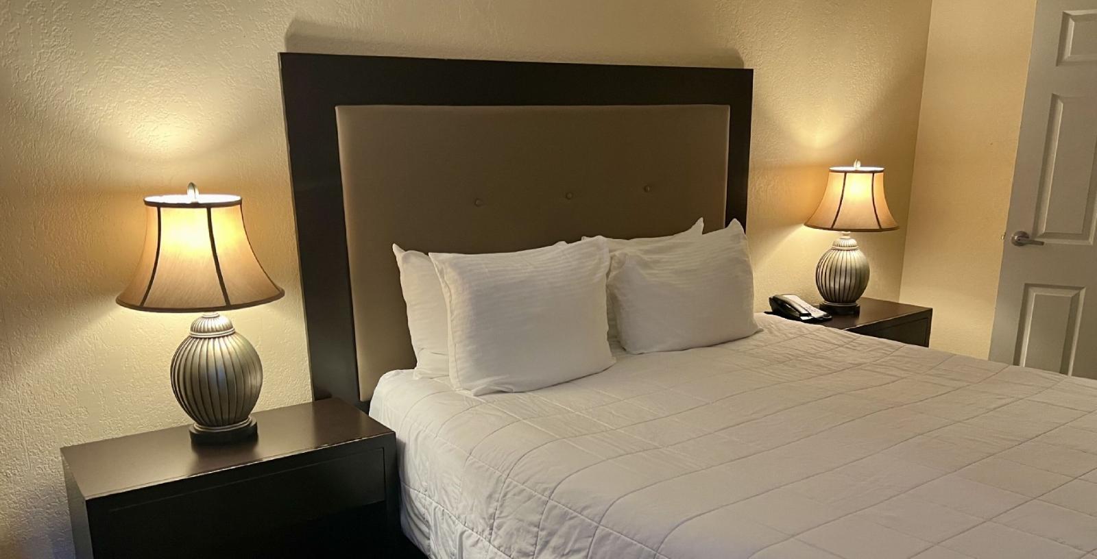 Jockey Resort Suites Center Strip