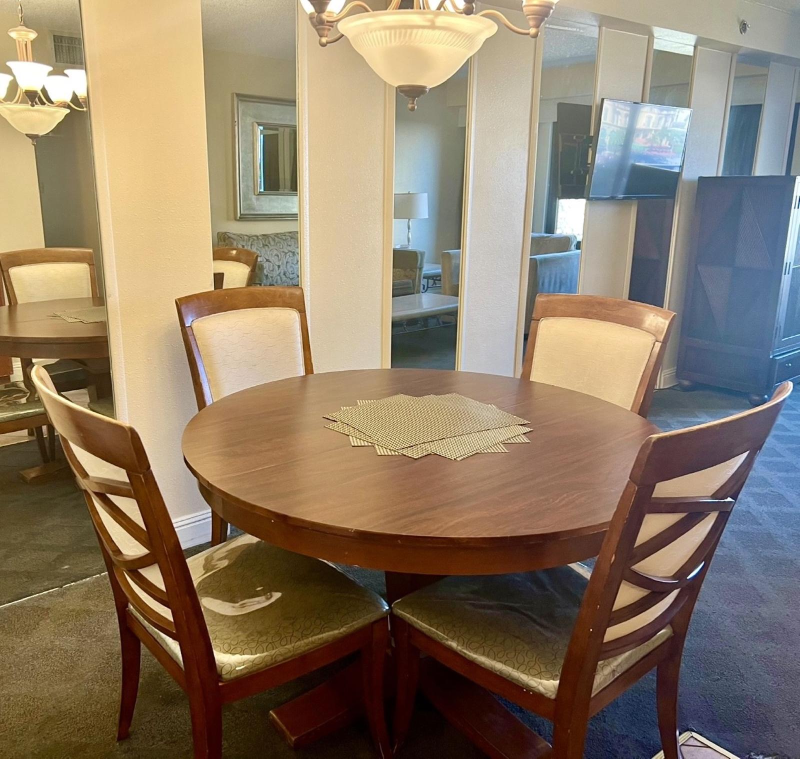 Jockey Resort Suites Center Strip