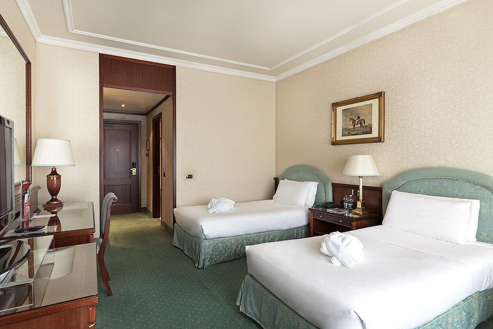 Royal Hotel Carlton