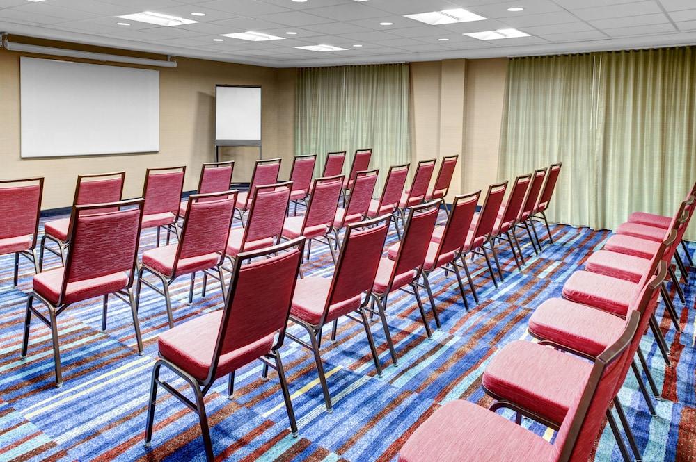 Fairfield Inn & Suites by Marriott Cape Cod Hyannis