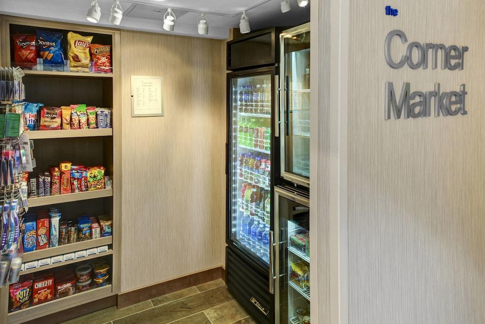 Fairfield Inn & Suites by Marriott Cape Cod Hyannis