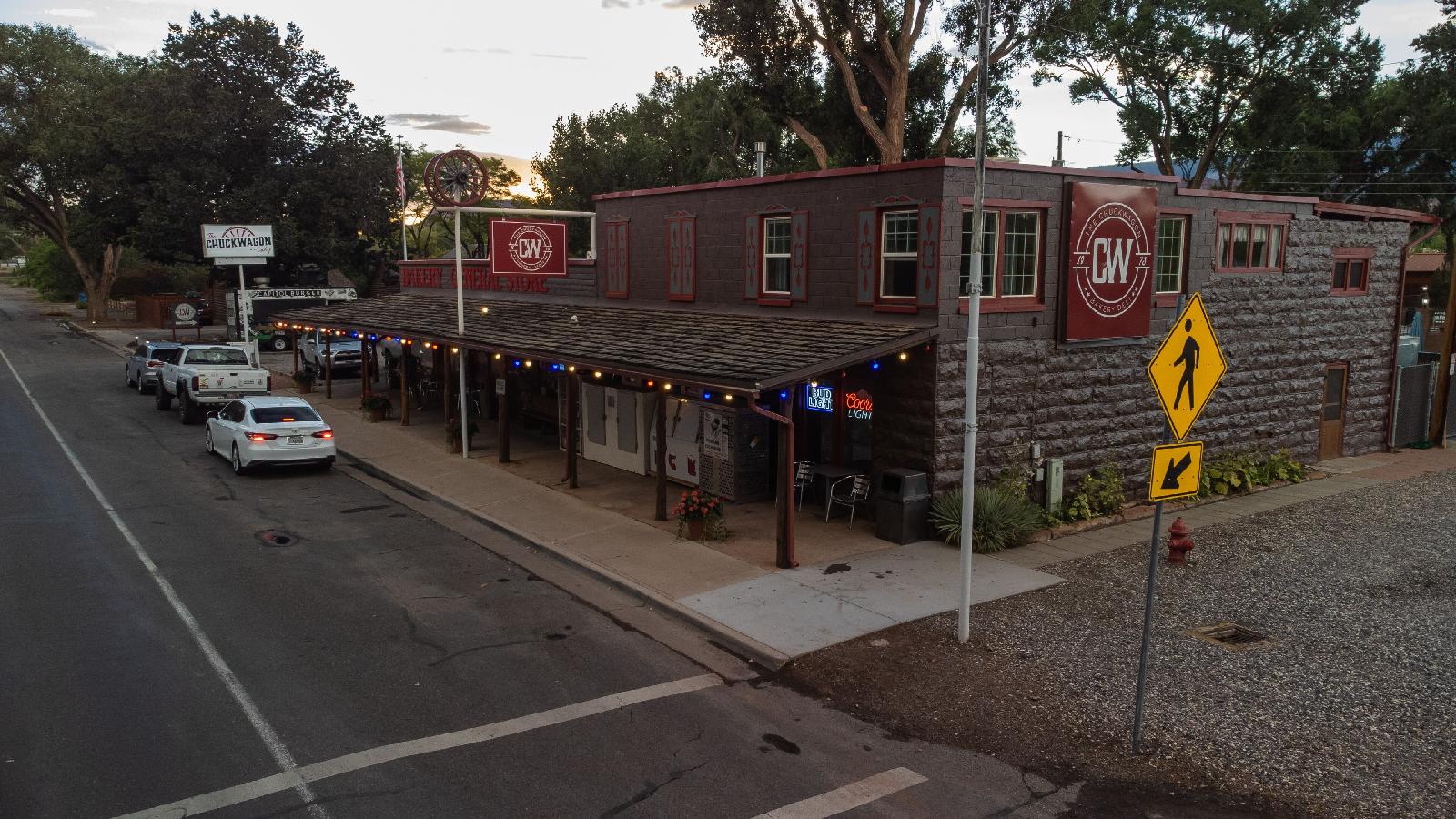 Austin's Chuckwagon Motel