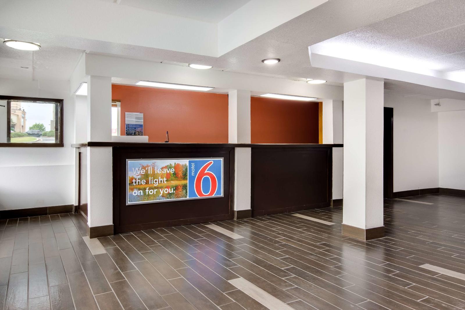 Motel 6 Macon