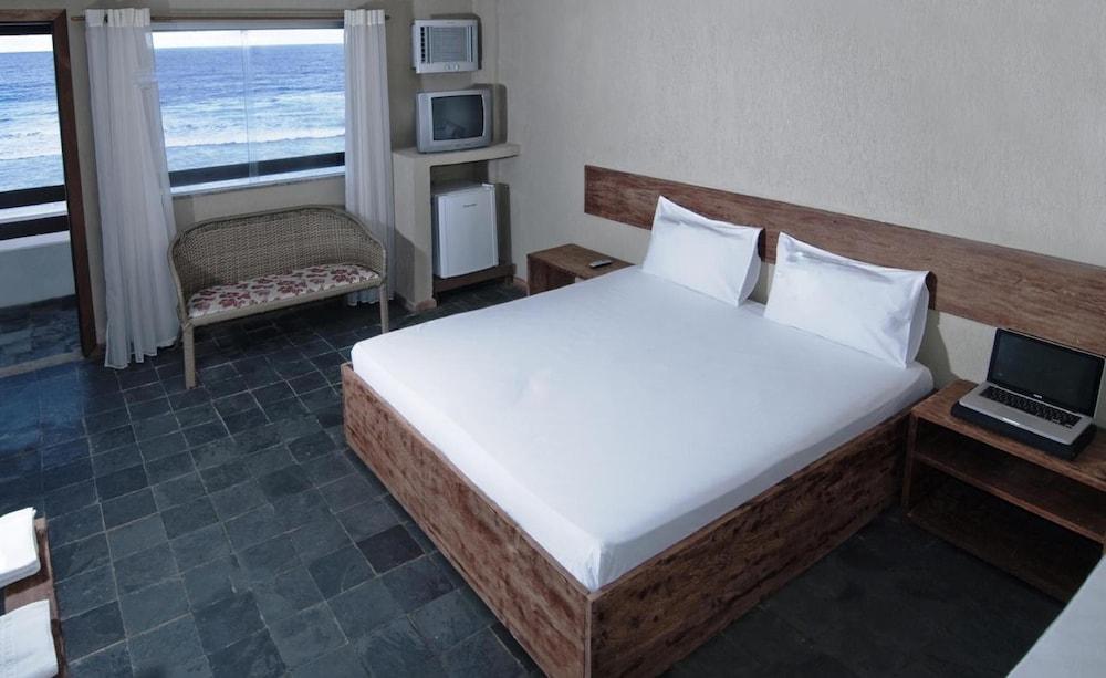 Arembepe Beach Hotel by OYO Rooms