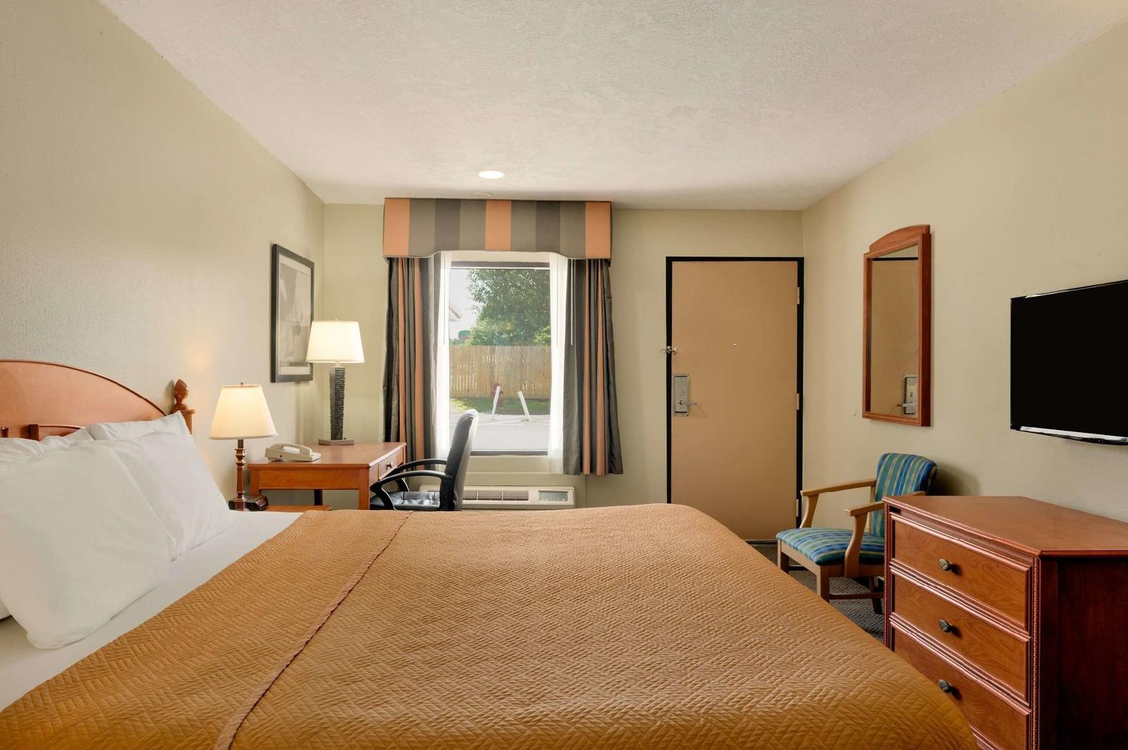 Baymont by Wyndham Jacksonville Airport