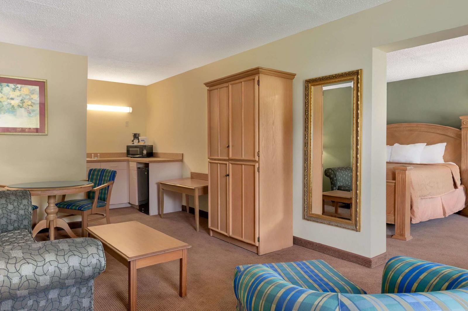 Baymont by Wyndham Jacksonville Airport