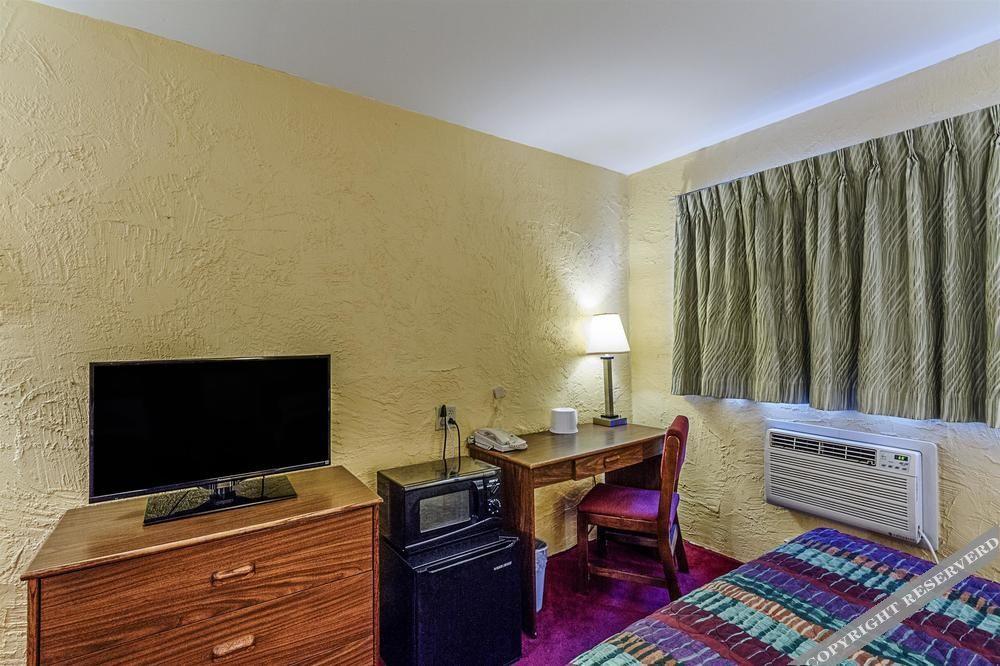 Rodeway Inn