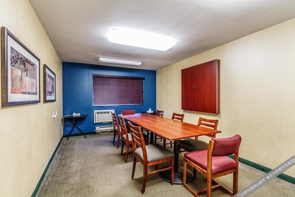 Rodeway Inn