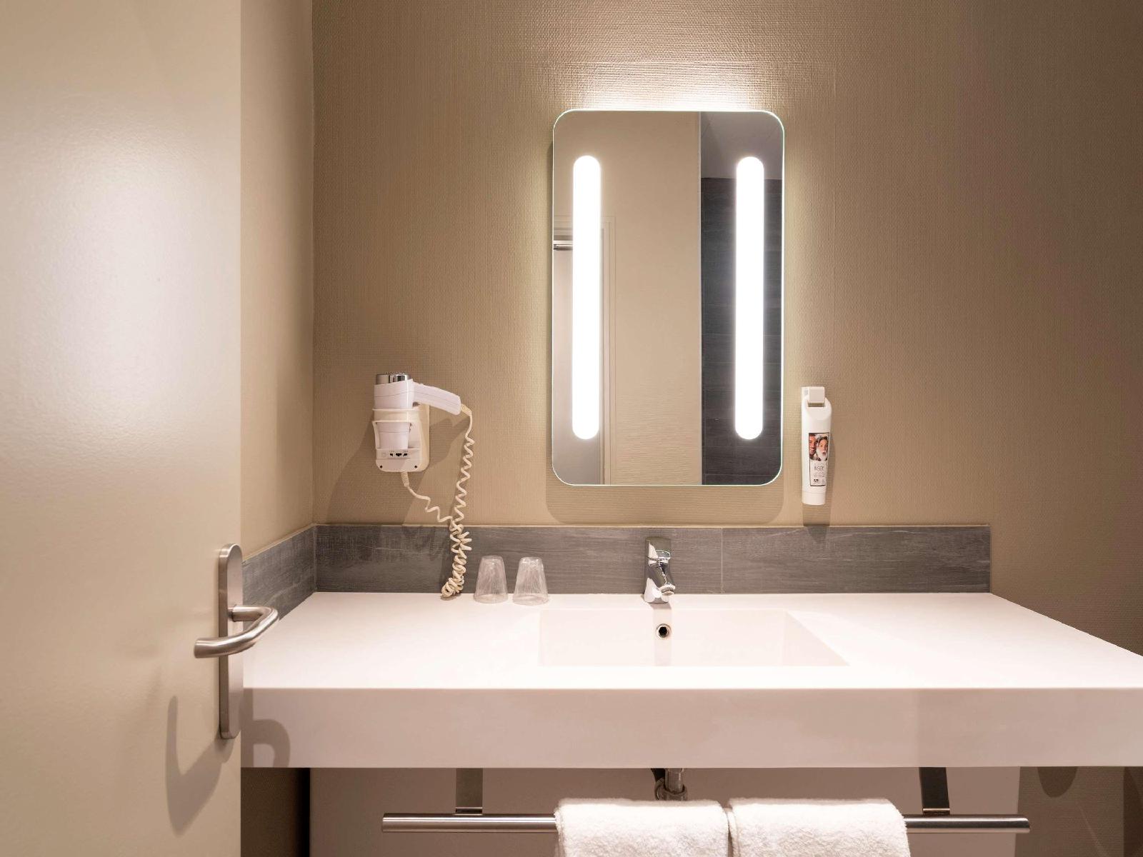 Hotel ibis Paris Tour Montparnasse 15eme