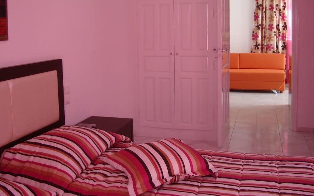 Elena Suites Hotel