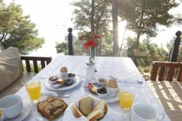Hotel Nostos