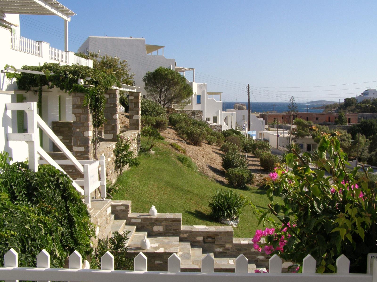 Elena Studios & Apartments