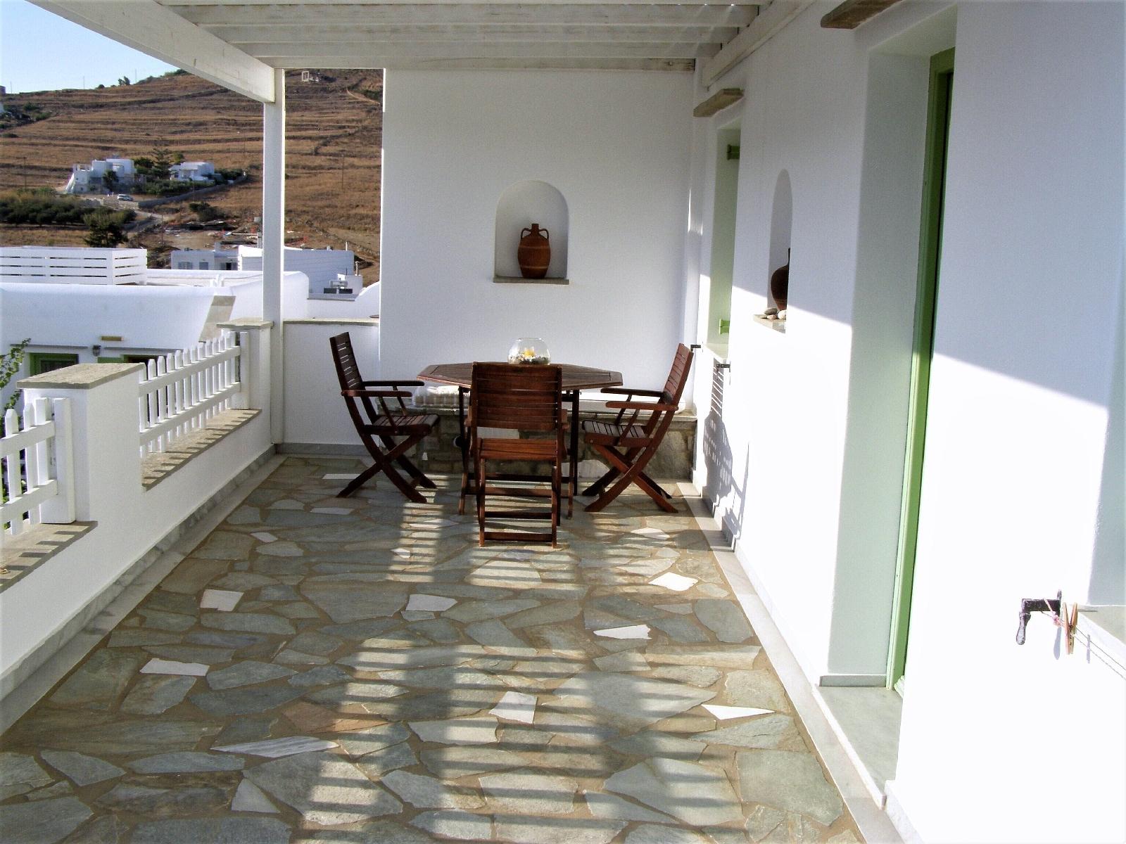 Elena Studios & Apartments