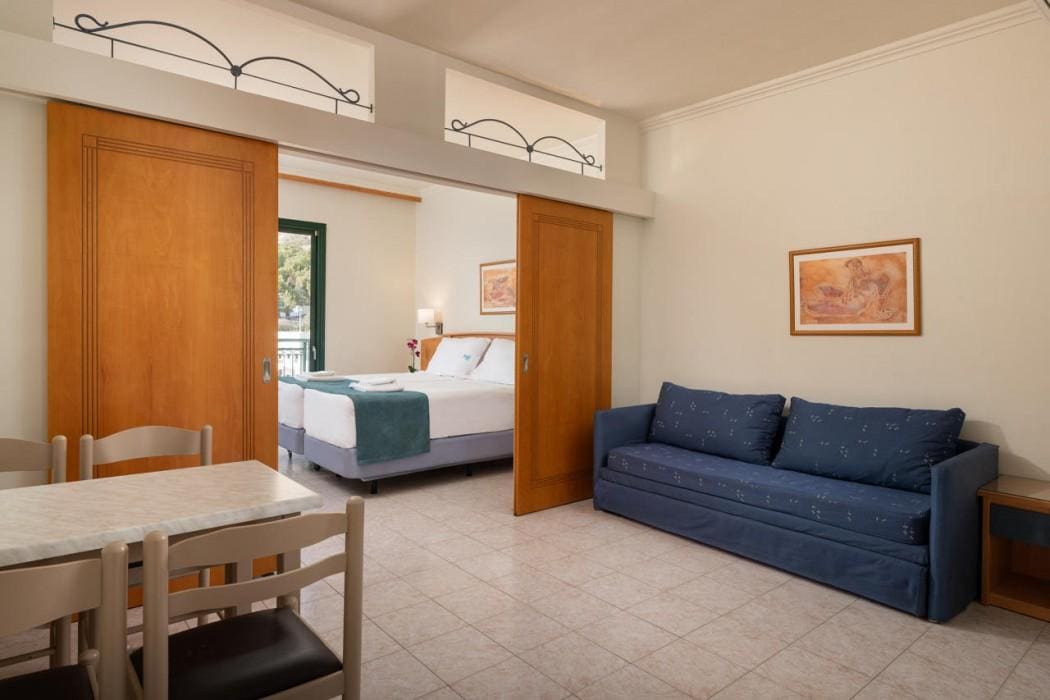 Pefkos Beach Hotel