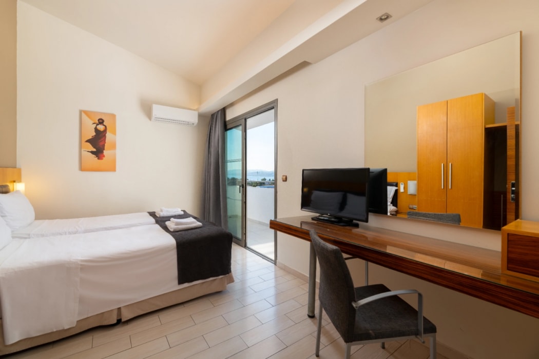 Pefkos Beach Hotel