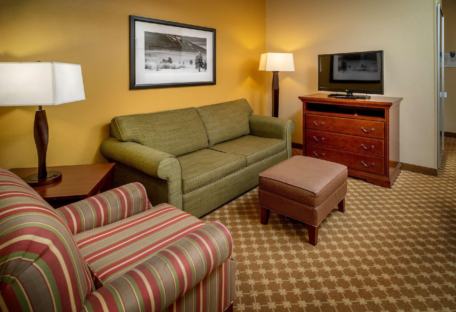 Country Inn & Suites by Radisson, Charleston South, WV