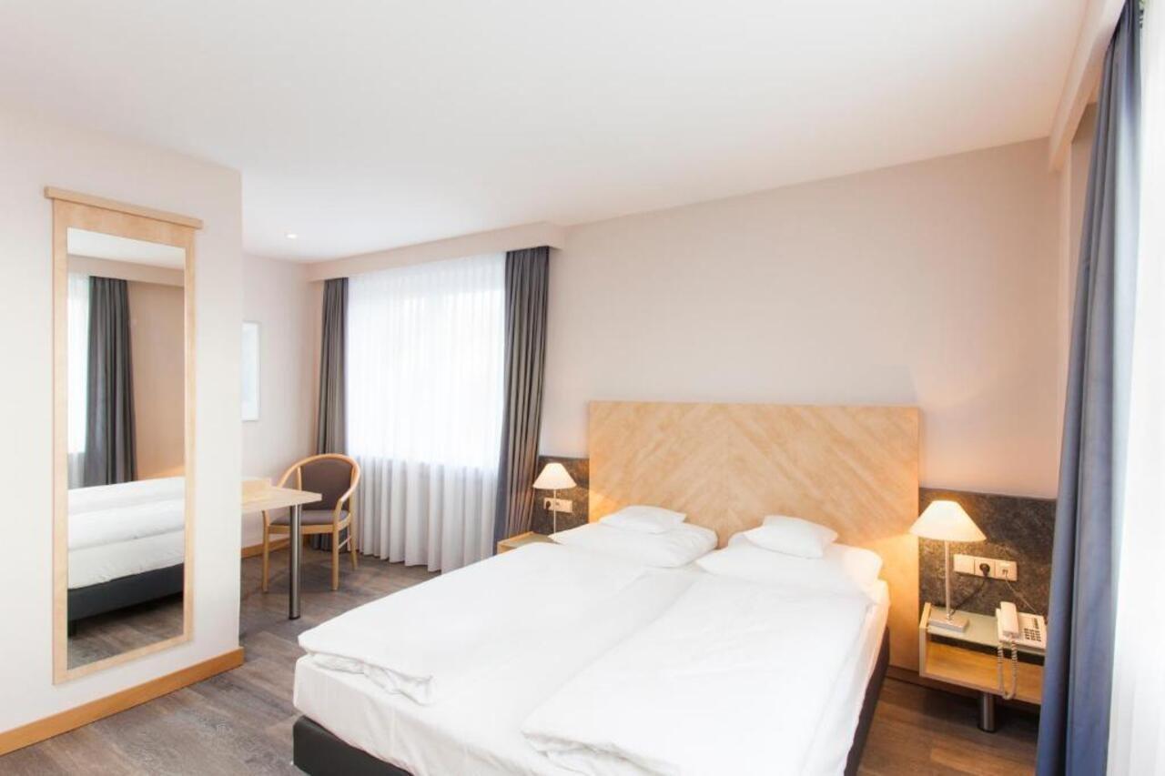 BURNS Art Cologne
