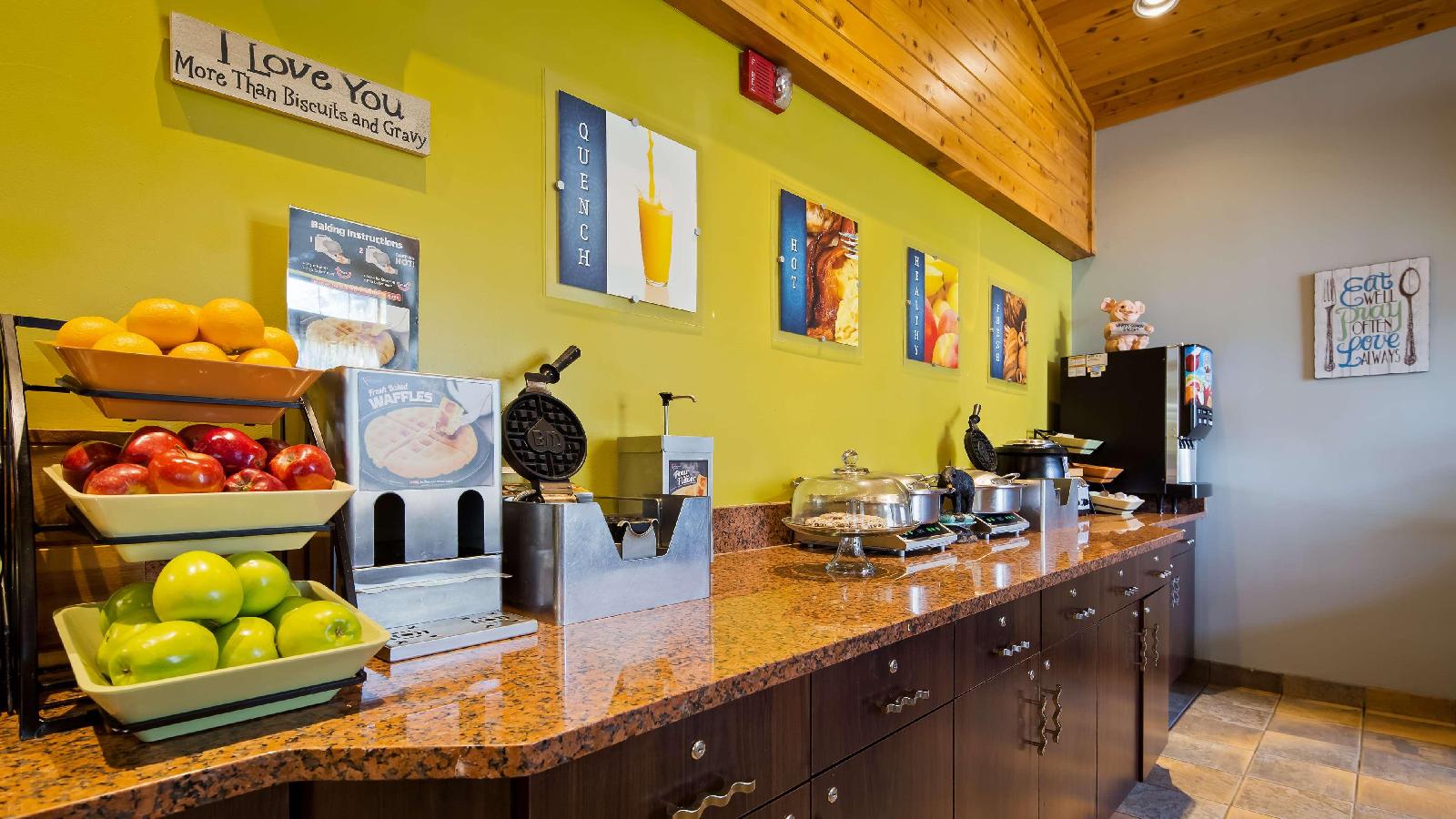 Best Western Plus Holland Inn & Suites