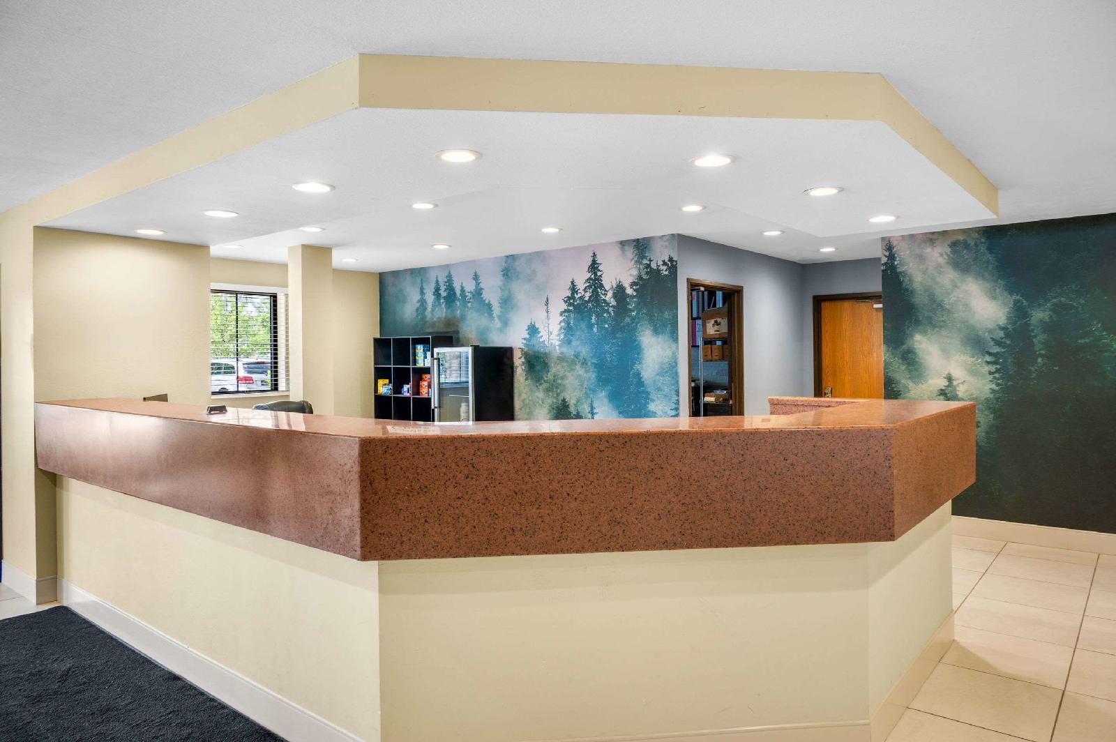 Best Western Plus Holland Inn & Suites
