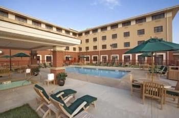 Holiday Inn Express Hotel & Suites Springfield