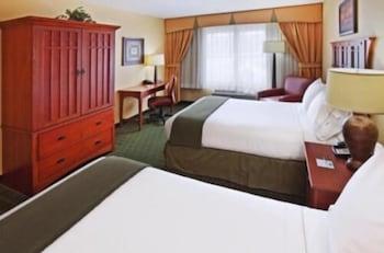 Holiday Inn Express Hotel & Suites Springfield