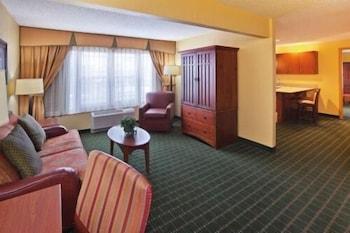 Holiday Inn Express Hotel & Suites Springfield