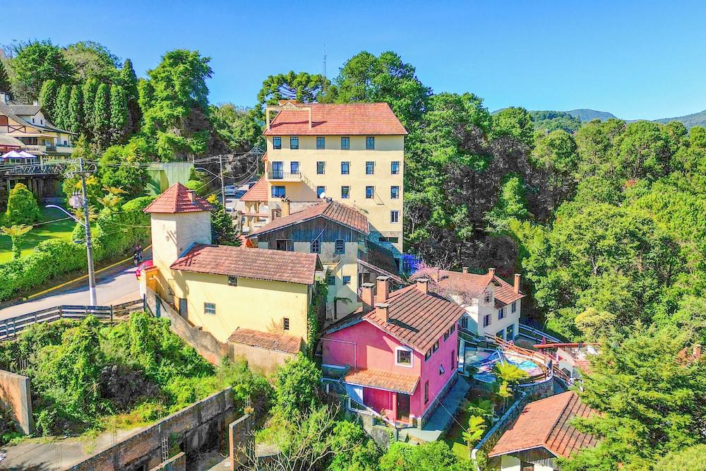 Hotel Ninho Do Falcao