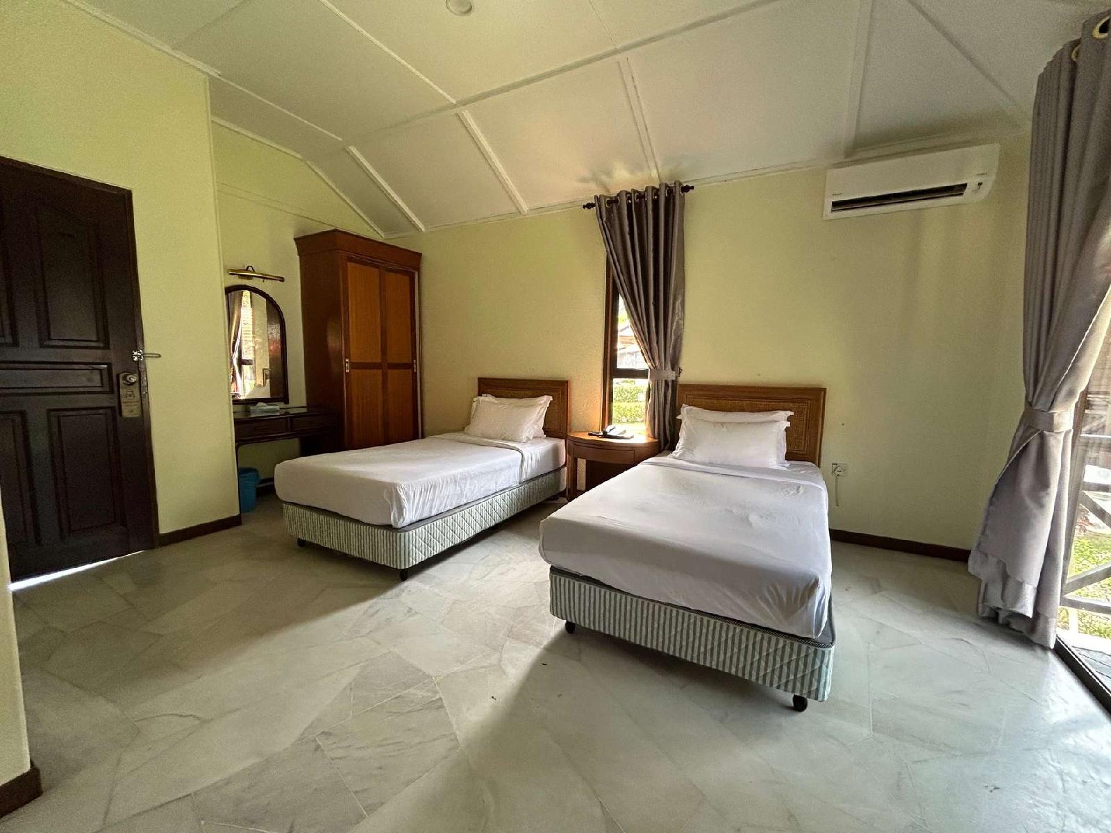 Puteri Bayu Beach Resort