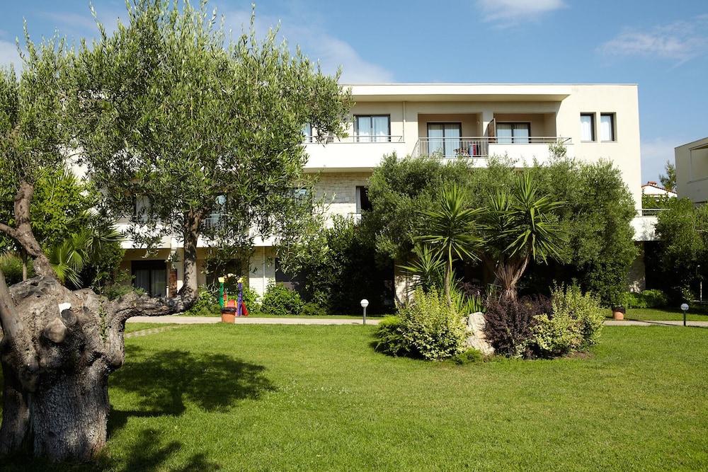 Renaissance Hanioti Resort And Spa