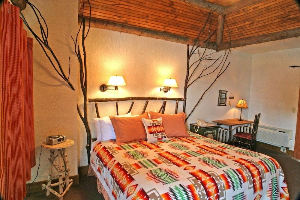 Finger Lakes Lodging