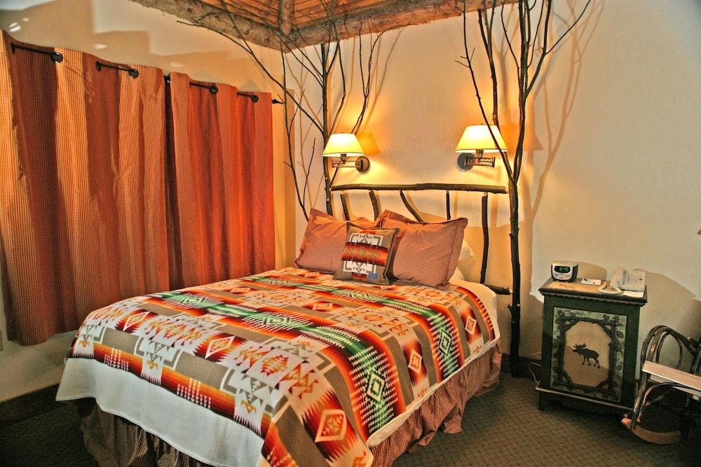 Finger Lakes Lodging