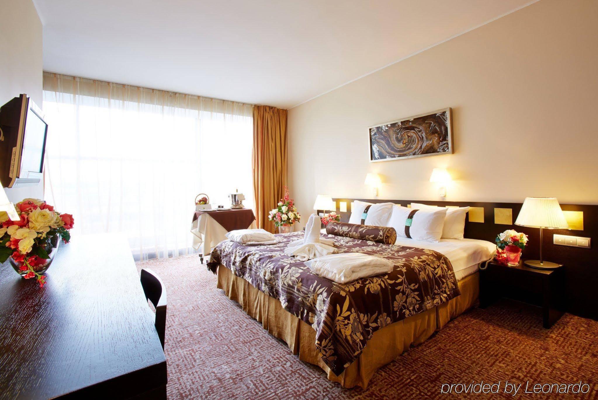 Holiday Inn Chelyabinsk-Riverside