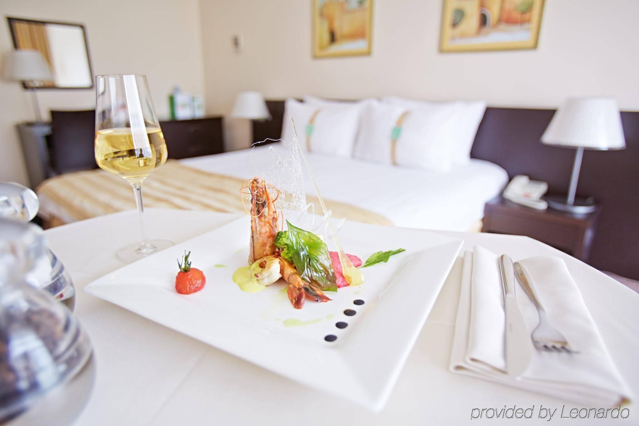 Holiday Inn Chelyabinsk-Riverside