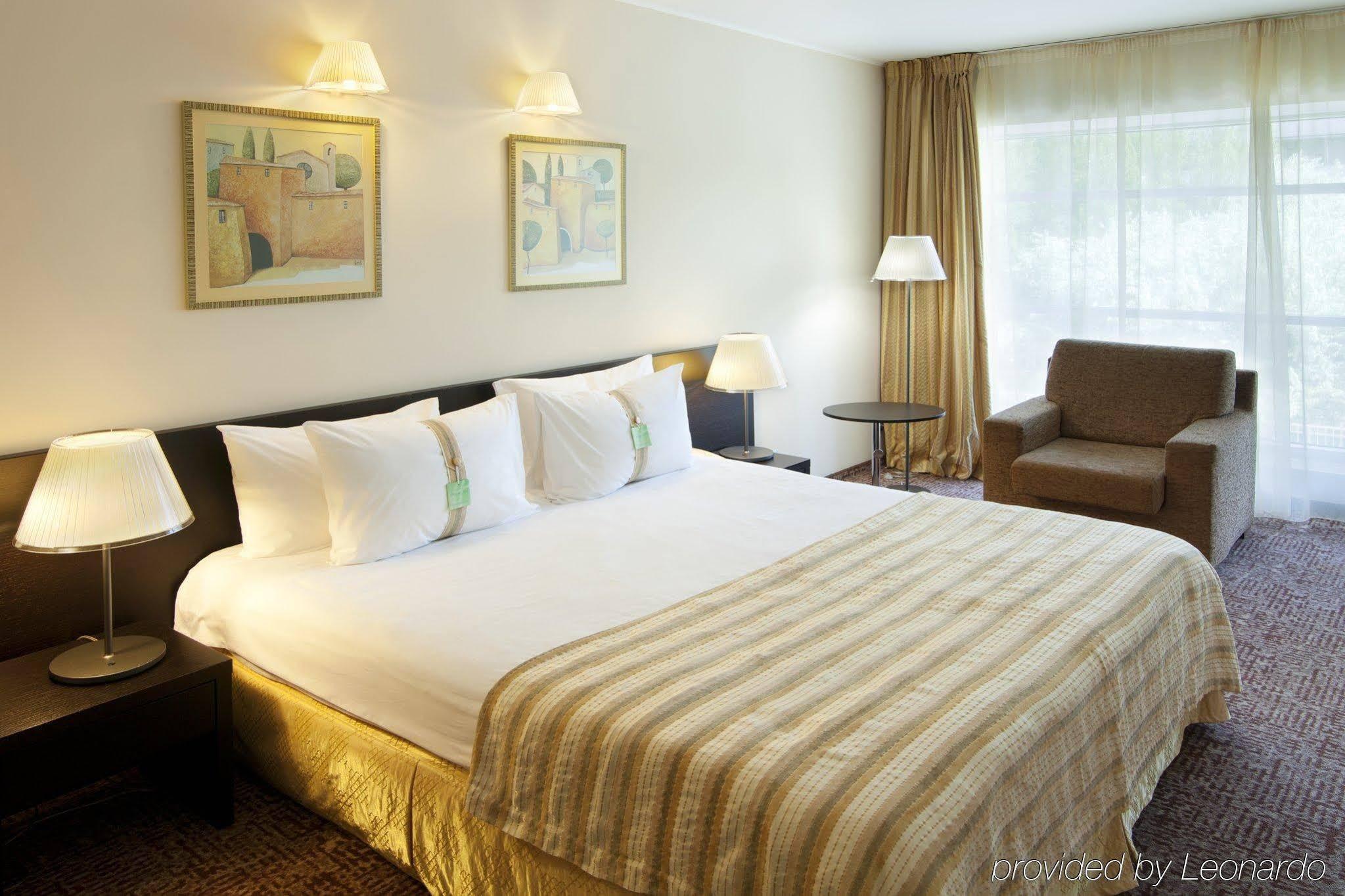 Holiday Inn Chelyabinsk-Riverside
