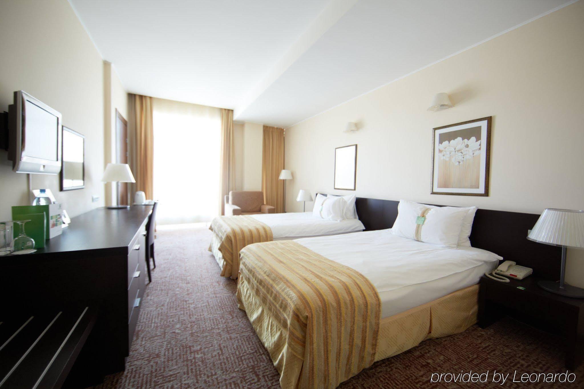 Holiday Inn Chelyabinsk-Riverside