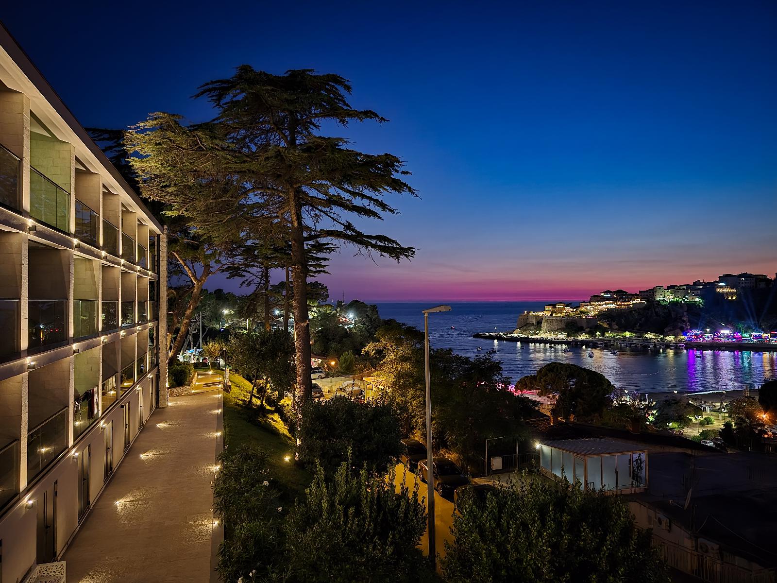 The New Hotel Mediteran Villa Edition