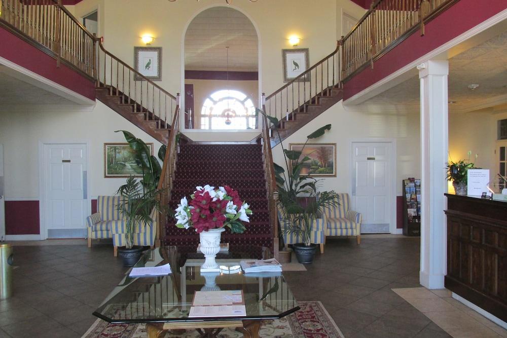 White Columns Inn