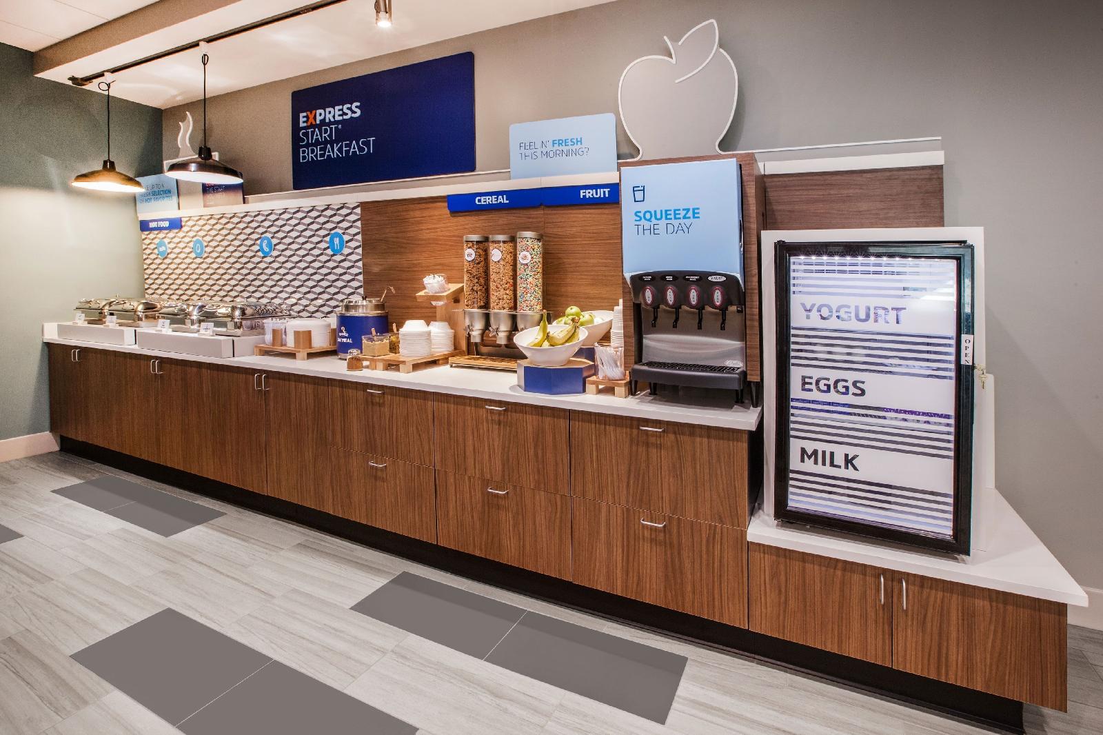 Holiday Inn Express & Suites Albemarle