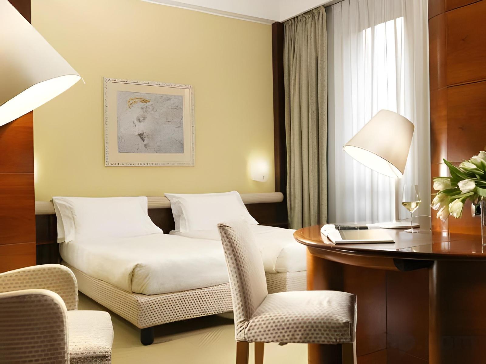 Unahotels Cusani Milano