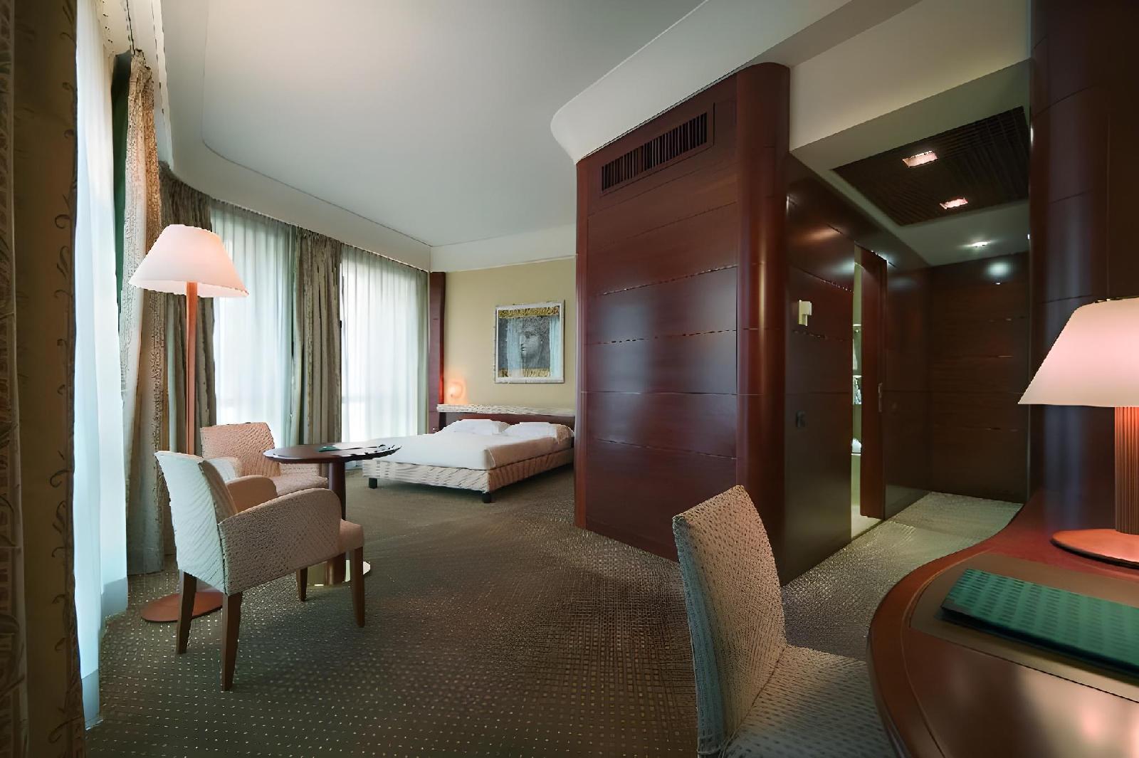 Unahotels Cusani Milano
