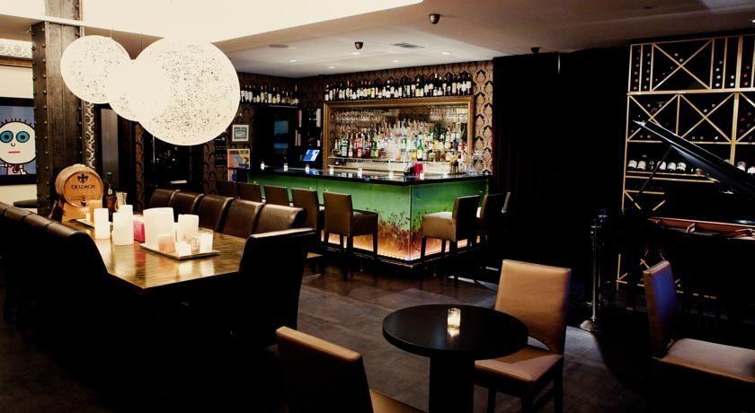 Hotel Stanford
