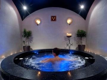 Rhodes Bay Hotel & Spa