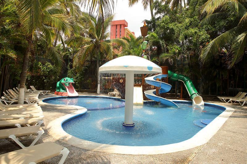 Emporio Ixtapa