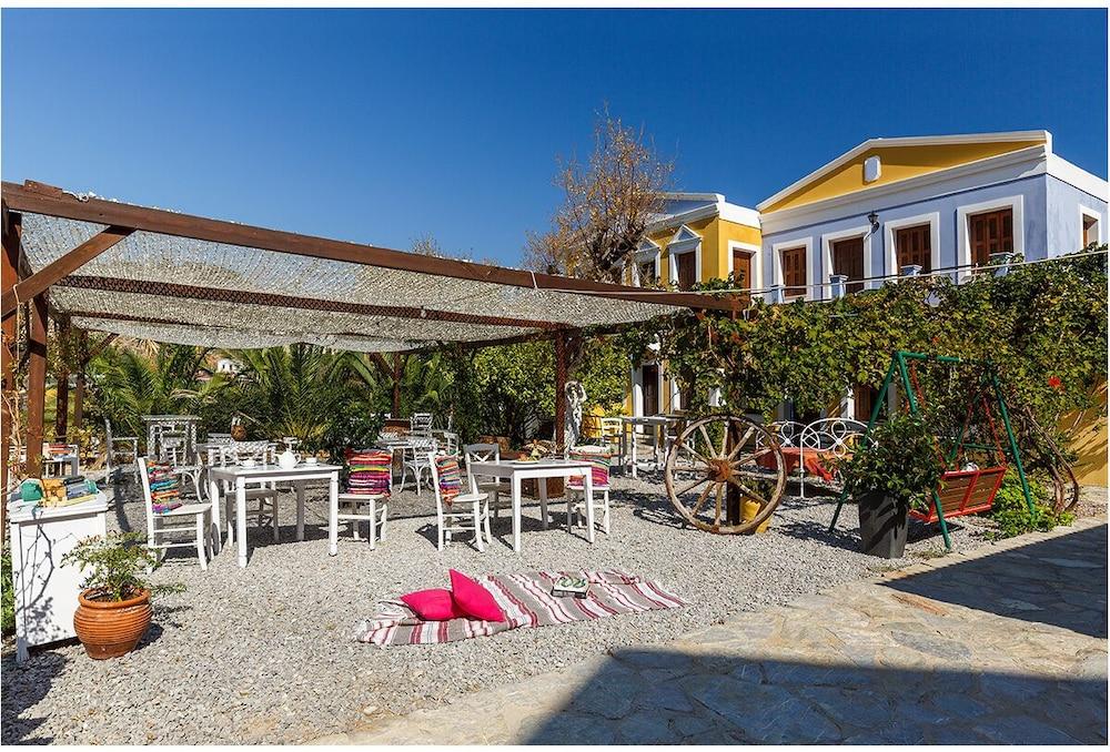 Opera House Hotel