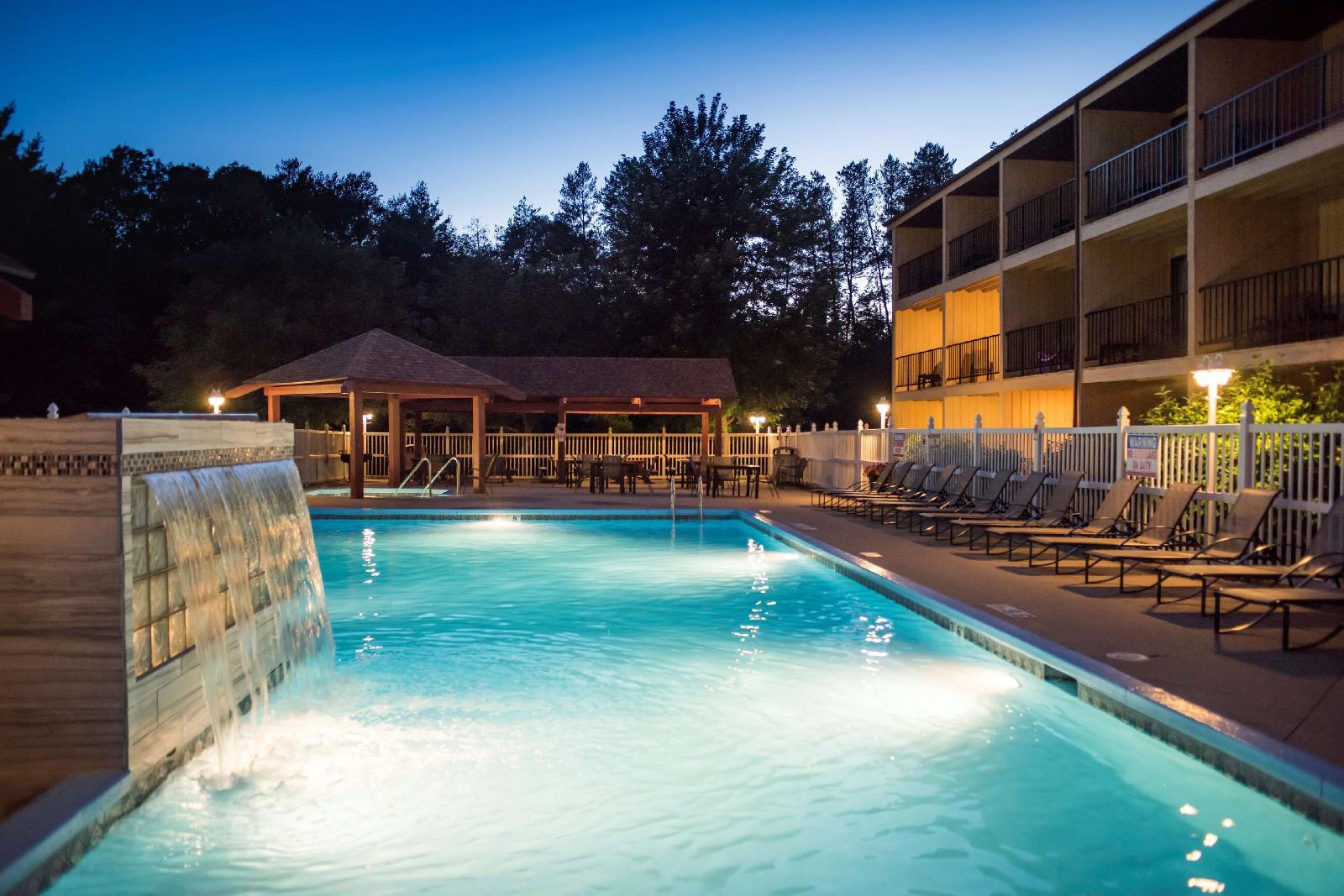 Best Western Ambassador Inn & Suites
