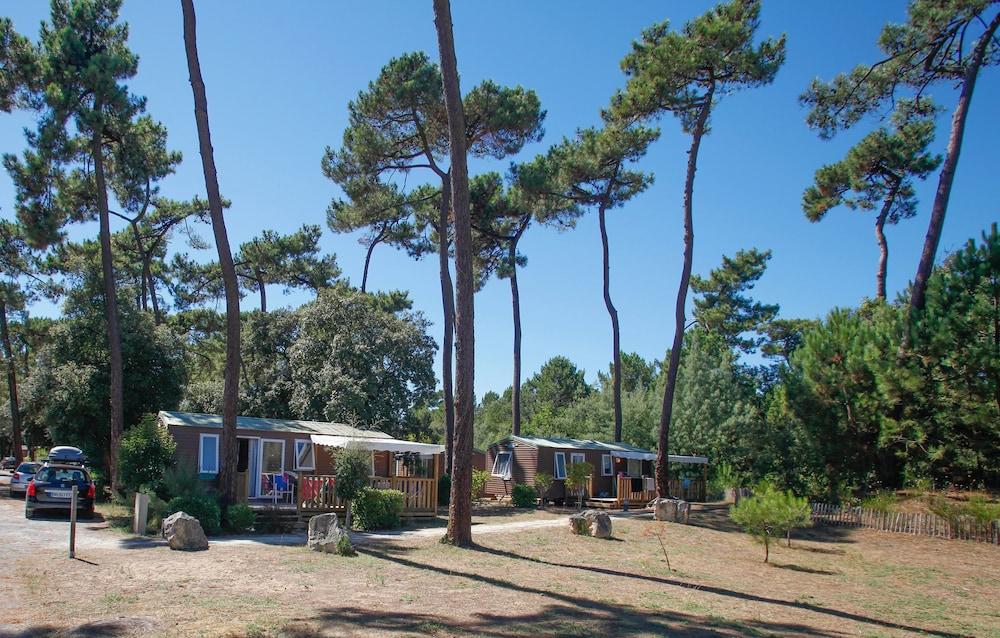 Domaine Résidentiel de Plein Air Monplaisir