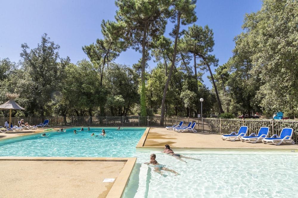 Domaine Résidentiel de Plein Air Monplaisir