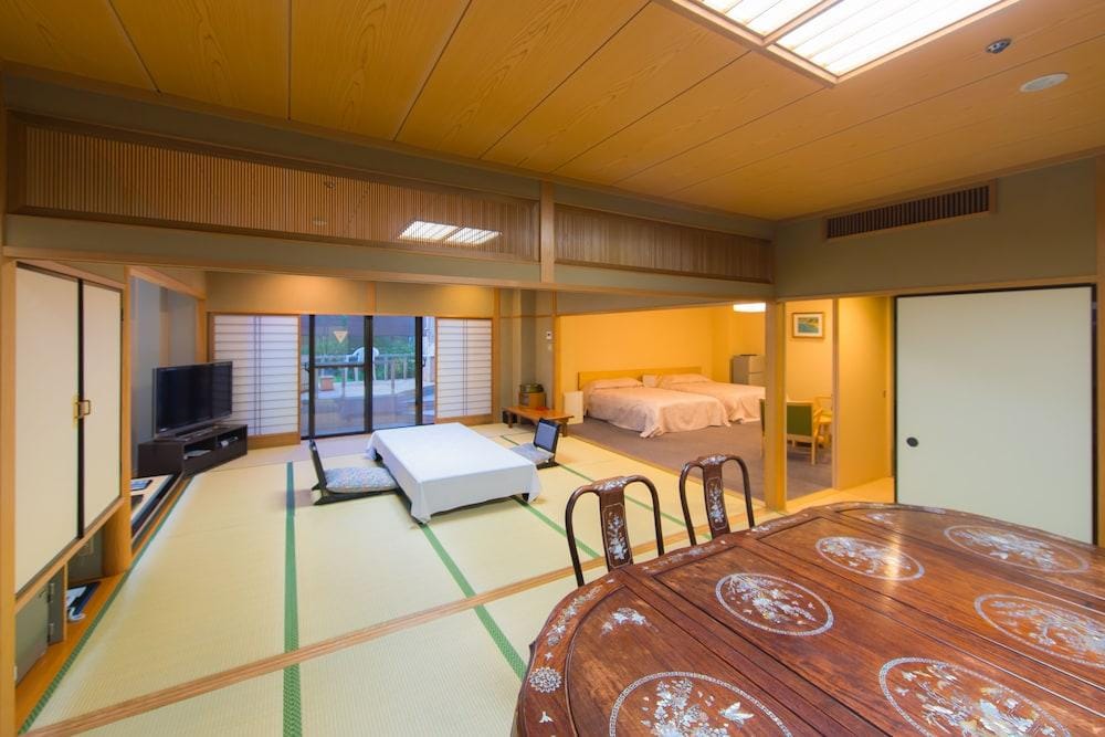 Santo-ka Kurashiki Yuka Onsen Hotel