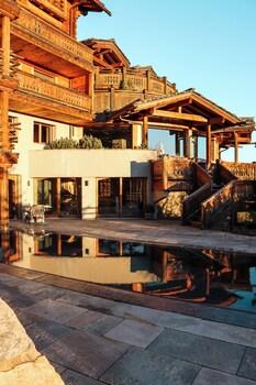 LeCrans Hotel & Spa